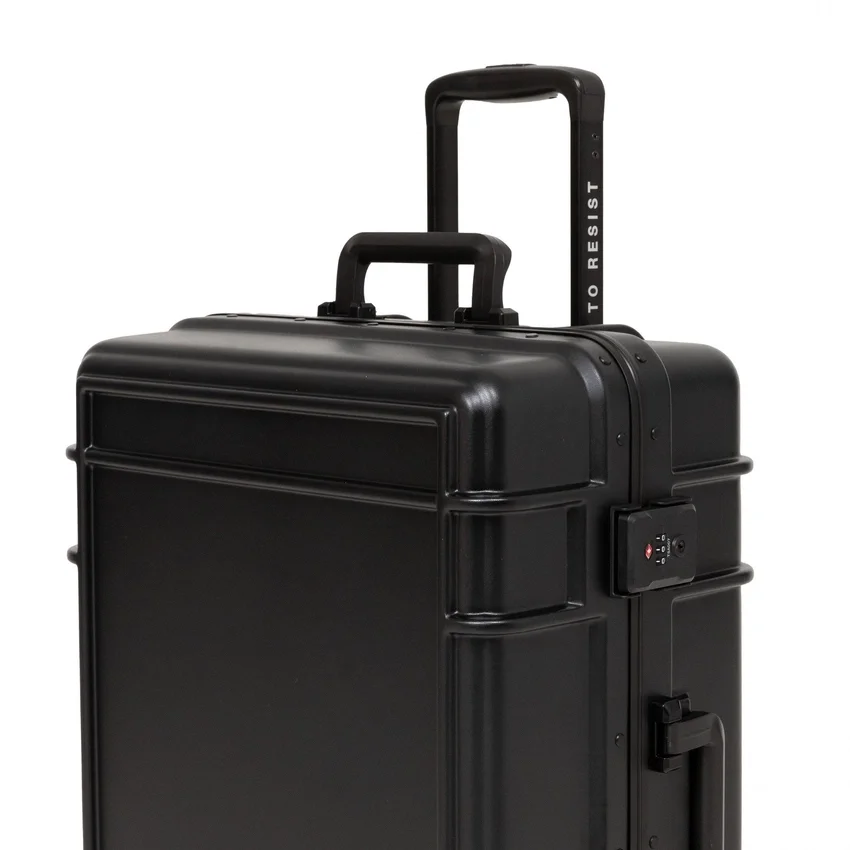 RESIST'R CASE L BLACK